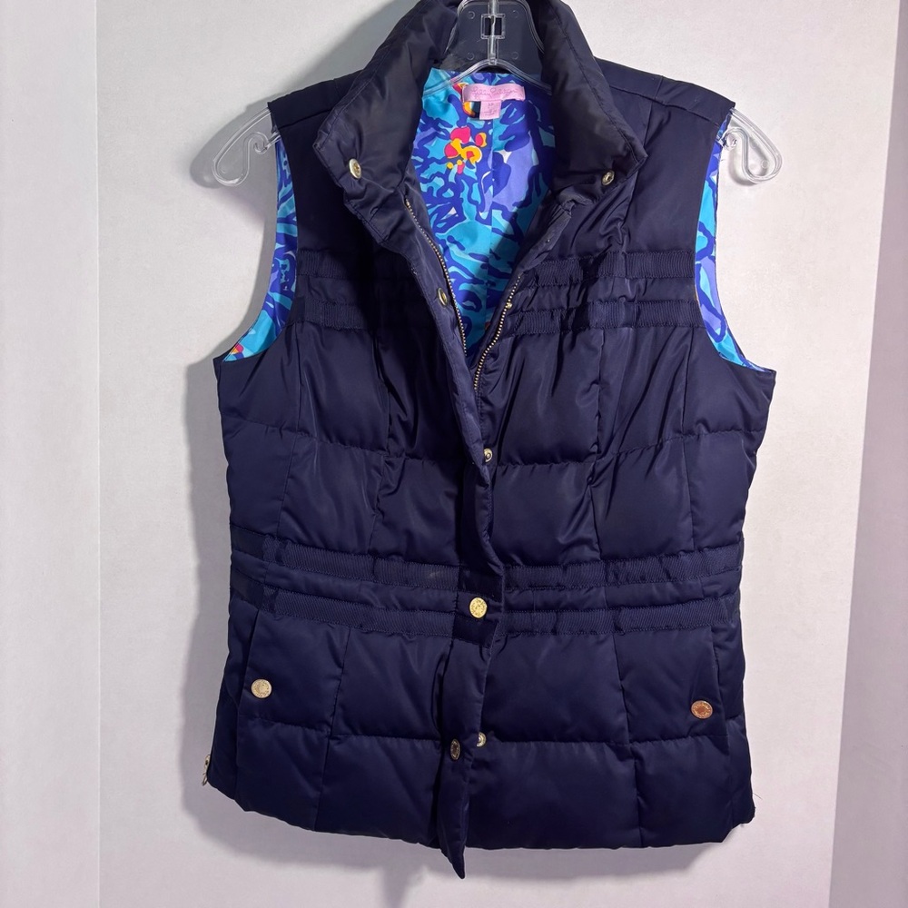 NWOT Lilly Pulitzer Dark Blue Puffer Jacket Vest. XS